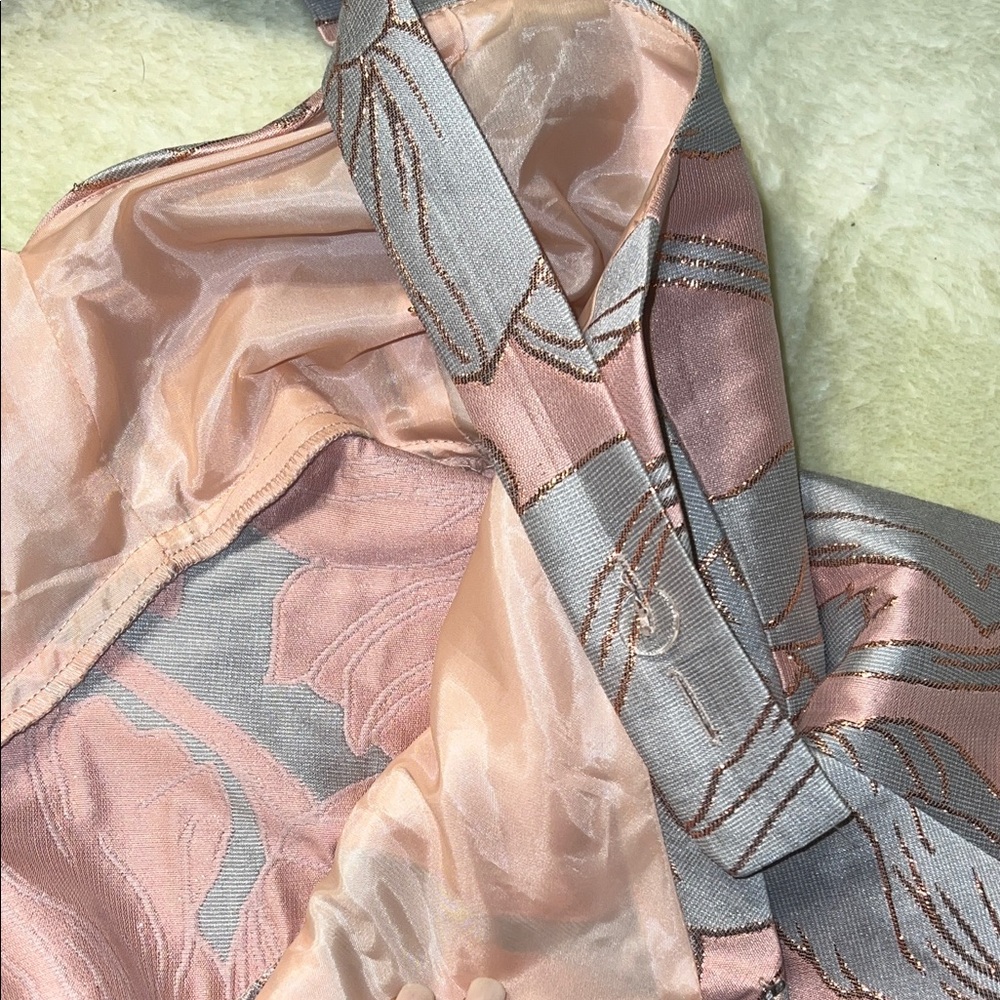 Chic Pink Floral Pant fit - Picture 6 of 8